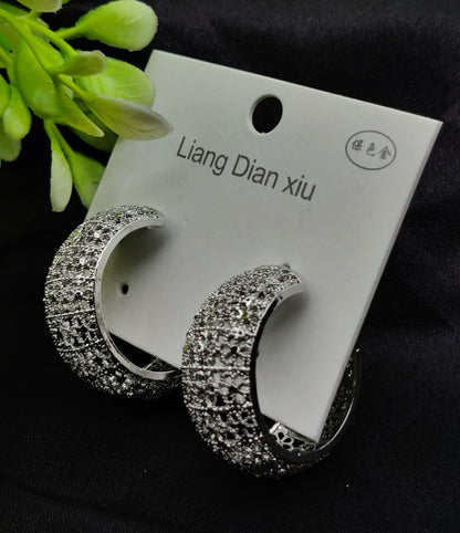 Imported Exquisite Antique-Style Crescent Hoop Earrings – Tarnish-Free Silver Elegance for Girls & Women