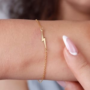 Imported Elegant Spark Hand Bracelet – Premium Quality Artificial Jewelry for Girls & Women